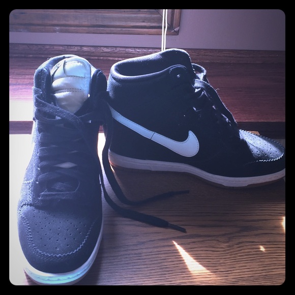 Nike dunks / wedge gym shoes worn once!