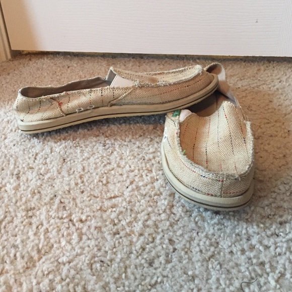 Sanuk sandals