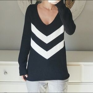 Tinley Road Cashmere Blend Black & White Sweater