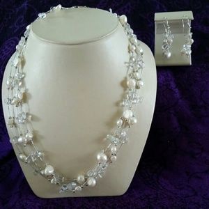 NWOT  Triple-Strand  white  pearls  and  crystals