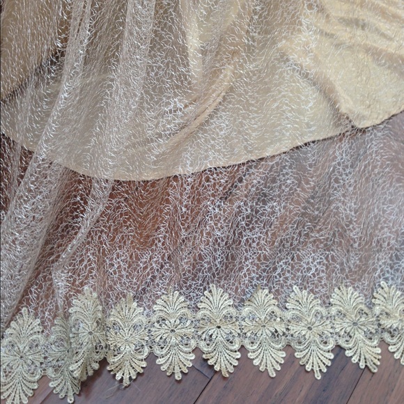 Sold  "The Anthem" Dress - Picture 2 of 4