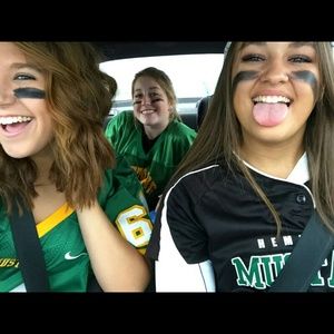 Meet your Posher, Danielle