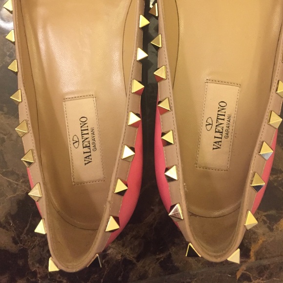 SOLD!!!!!  Valentino Rockstud flats shoes - Picture 3 of 4