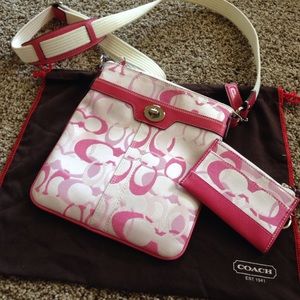 Coach cross bodybag and id holder