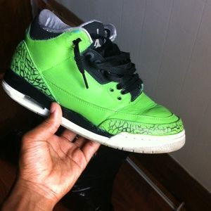 Jordan Retro 3 (customs)