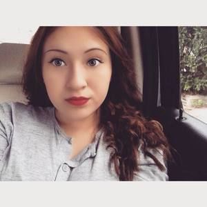 Meet your Posher, Esmeralda