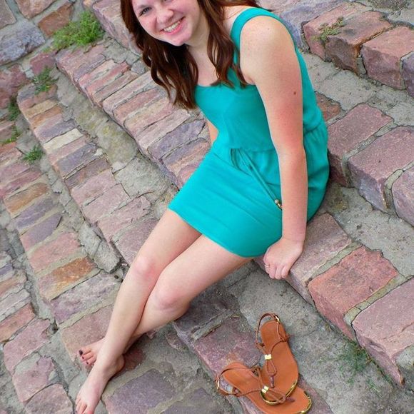 Meet your Posher, Hannah - Picture 1 of 1