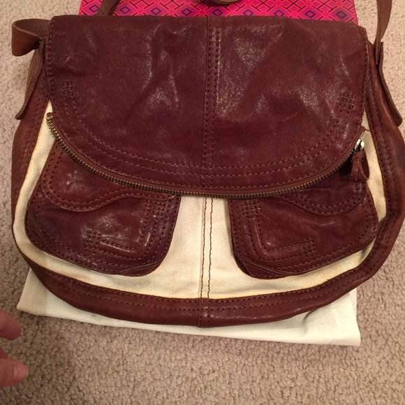 Lucky brand purse