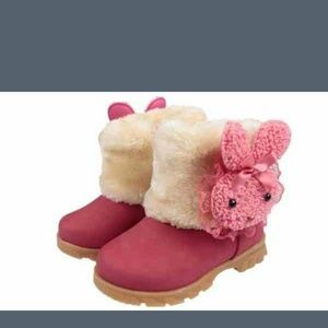 Meet your Posher, Cassandra