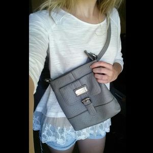 🎉SALE🎉 Nine West cross body purse!