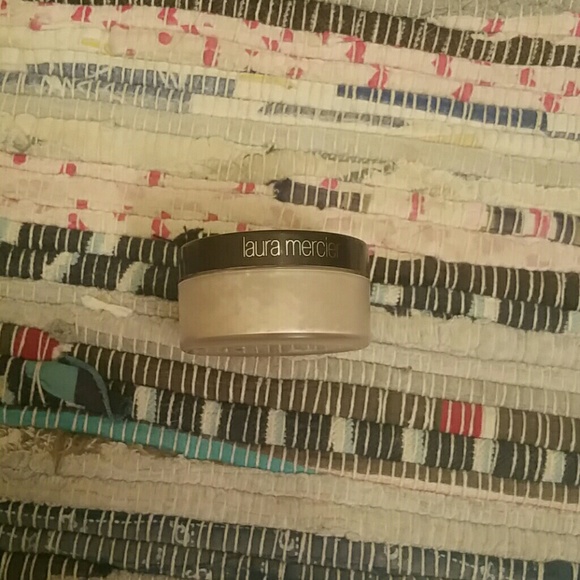 Laura mercier translucent powder