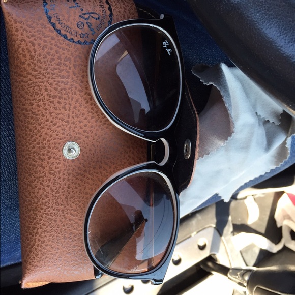 Erika raybans