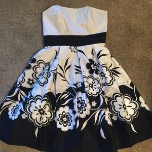 A.P.N.Y. Black and White Dress