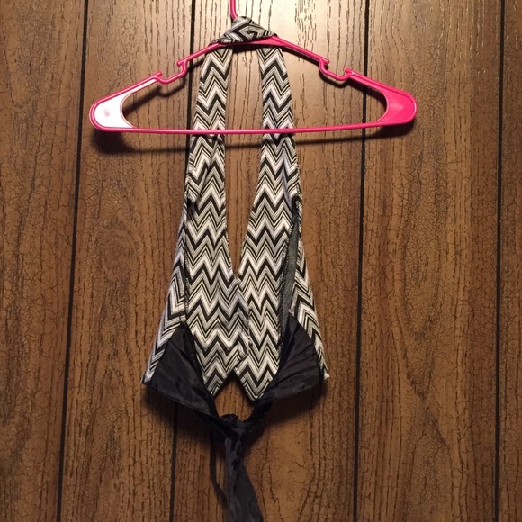 Vest - Picture 2 of 2