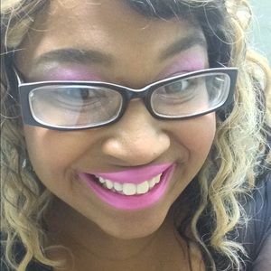 Meet your Posher, Sabrina