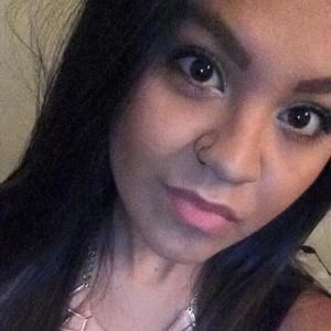 Meet your Posher, Isabel