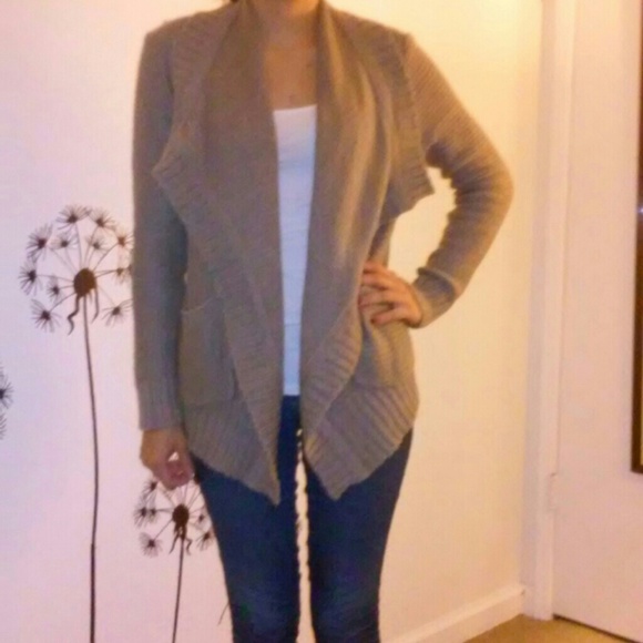 🚫SOLD🚫Brown cardigan - Picture 3 of 4