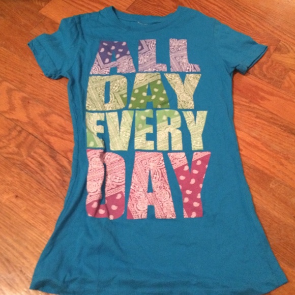 Rue 21 shirt