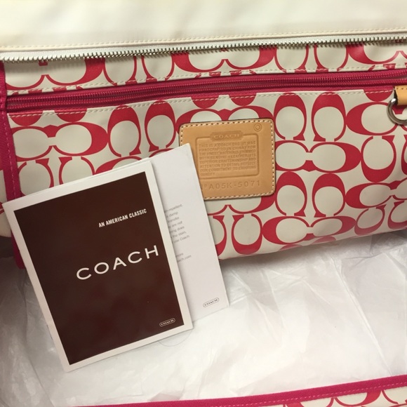 Coach Tote - Picture 3 of 4