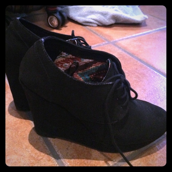 Black bootie wedge