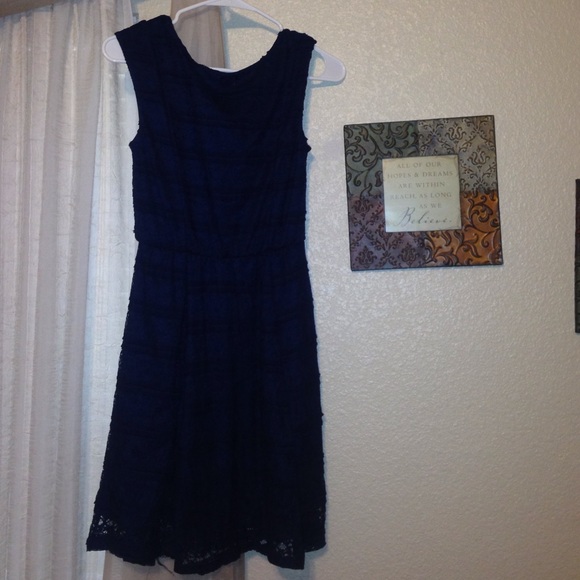 Dress - Picture 2 of 3