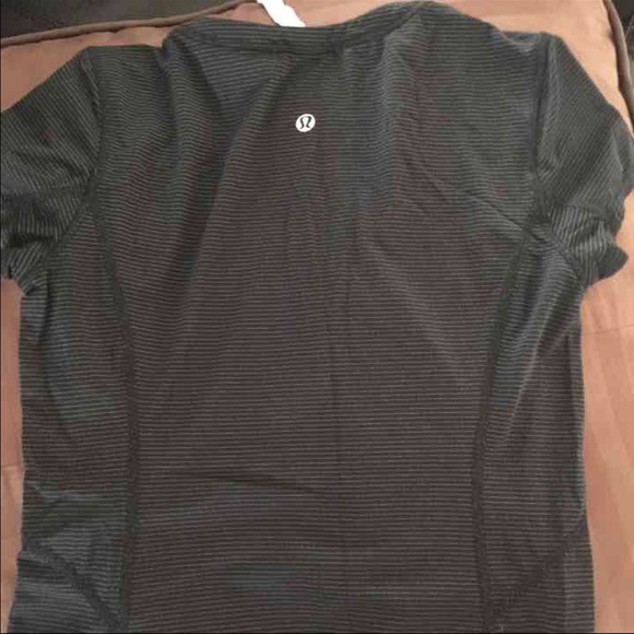 Lululemon size 4 - Picture 3 of 4