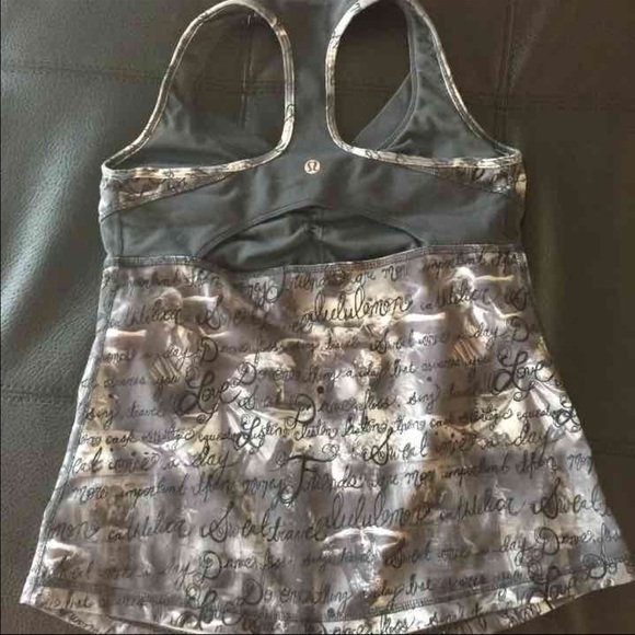 Lululemon size 4 - Picture 2 of 3