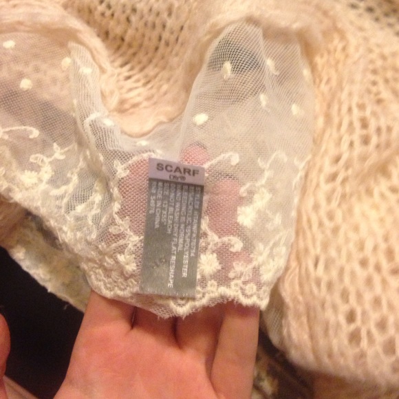 Scarf - Picture 2 of 2