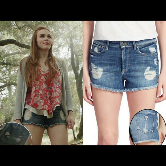 LOOKING FOR cutoff shorts in medium blue