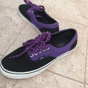Vans men's or women's shoes color: purple