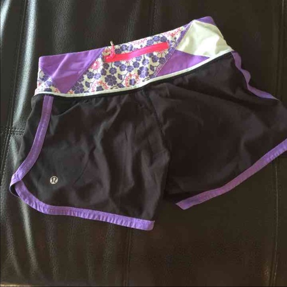 Lululemon size 2 - Picture 2 of 3