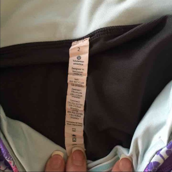 Lululemon size 2 - Picture 3 of 3