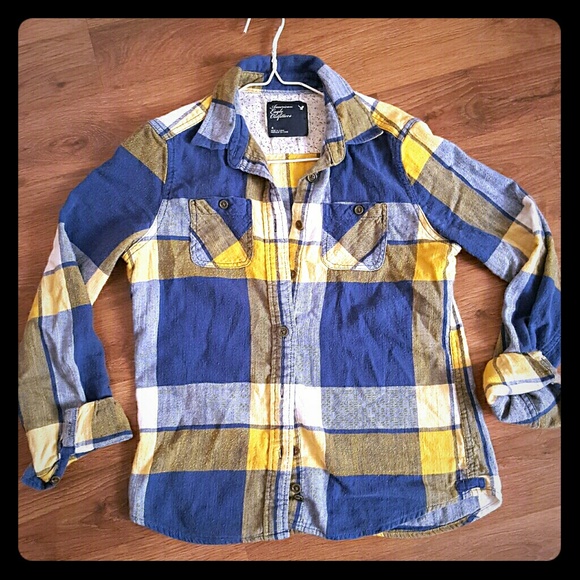 American Eagle Flannel Long Sleeve