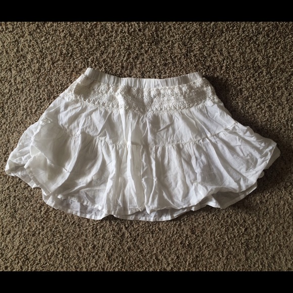 White flowy skirt with lace at top