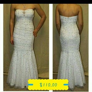 Formal Dress  from Windsor