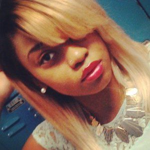 Meet your Posher, Shantella