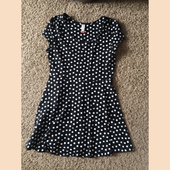 B&W polka dot dress