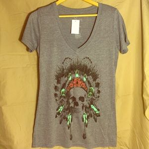 Empyre gray skull top
