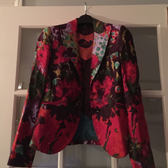 Etro linen blazer. Beautiful