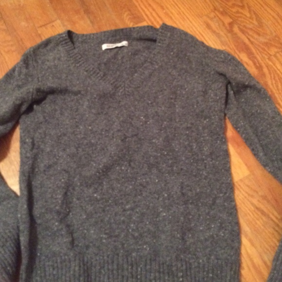 Old navy sweater