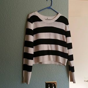Black and white long sleeve
