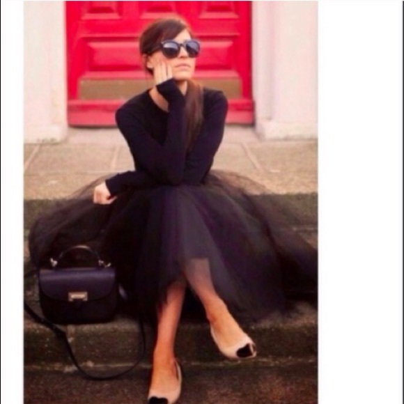 BLACK PUFFY TULLE SKIRT ❤️