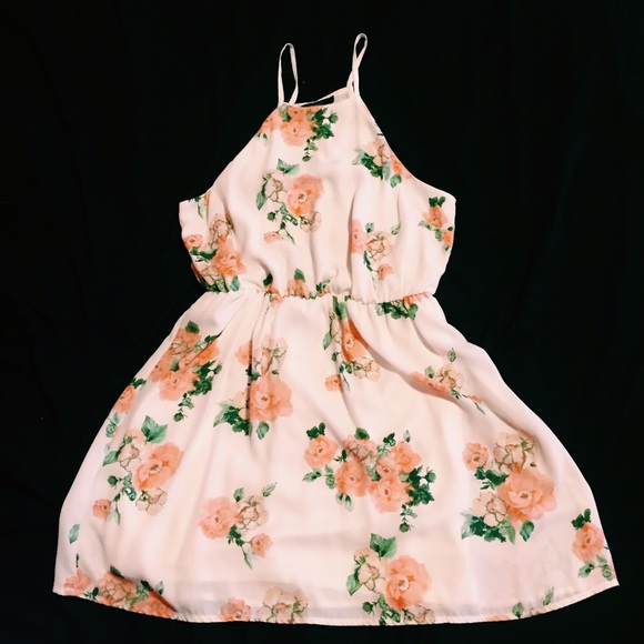Forever 21 Dresses & Skirts - White Floral Halter Dress