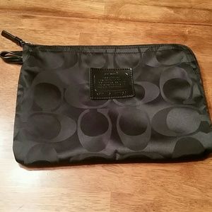Authentic Coach makup/travel bag
