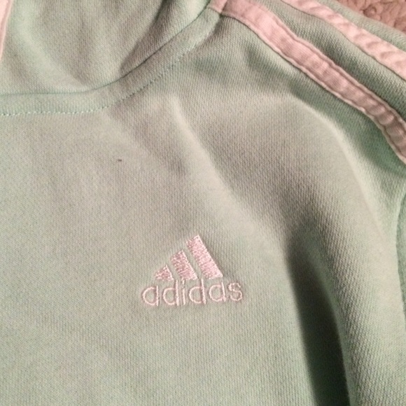Women's small adidas sweatshirt - Picture 2 of 3
