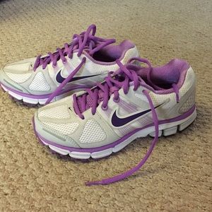 FLASH SALE**Nike Flywire**