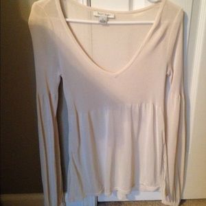 Beautiful white top !