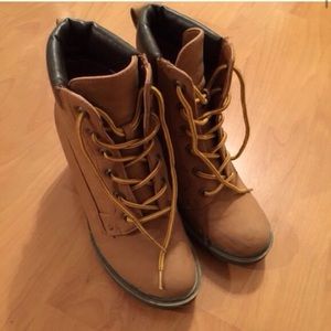 Women's Timberland Boots (fake)