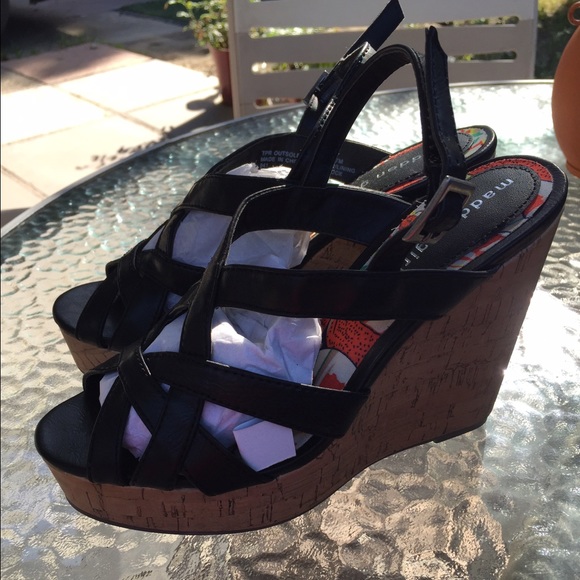 Madden girl wedges