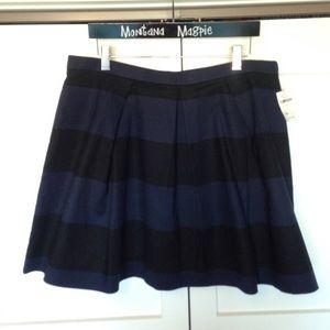 NWT gap skirt